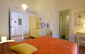 2 habitaciones, wifi gratis y ropa de cama 