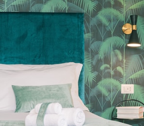 Triple Room with Private External Bathroom | Down comforters, minibar, in-room safe, blackout drapes - The Vista Rooms & Terrace (Rome)
