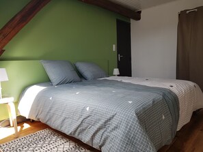 3 Schlafzimmer, Bügeleisen/Bügelbrett, kostenloses WLAN, Bettwäsche
