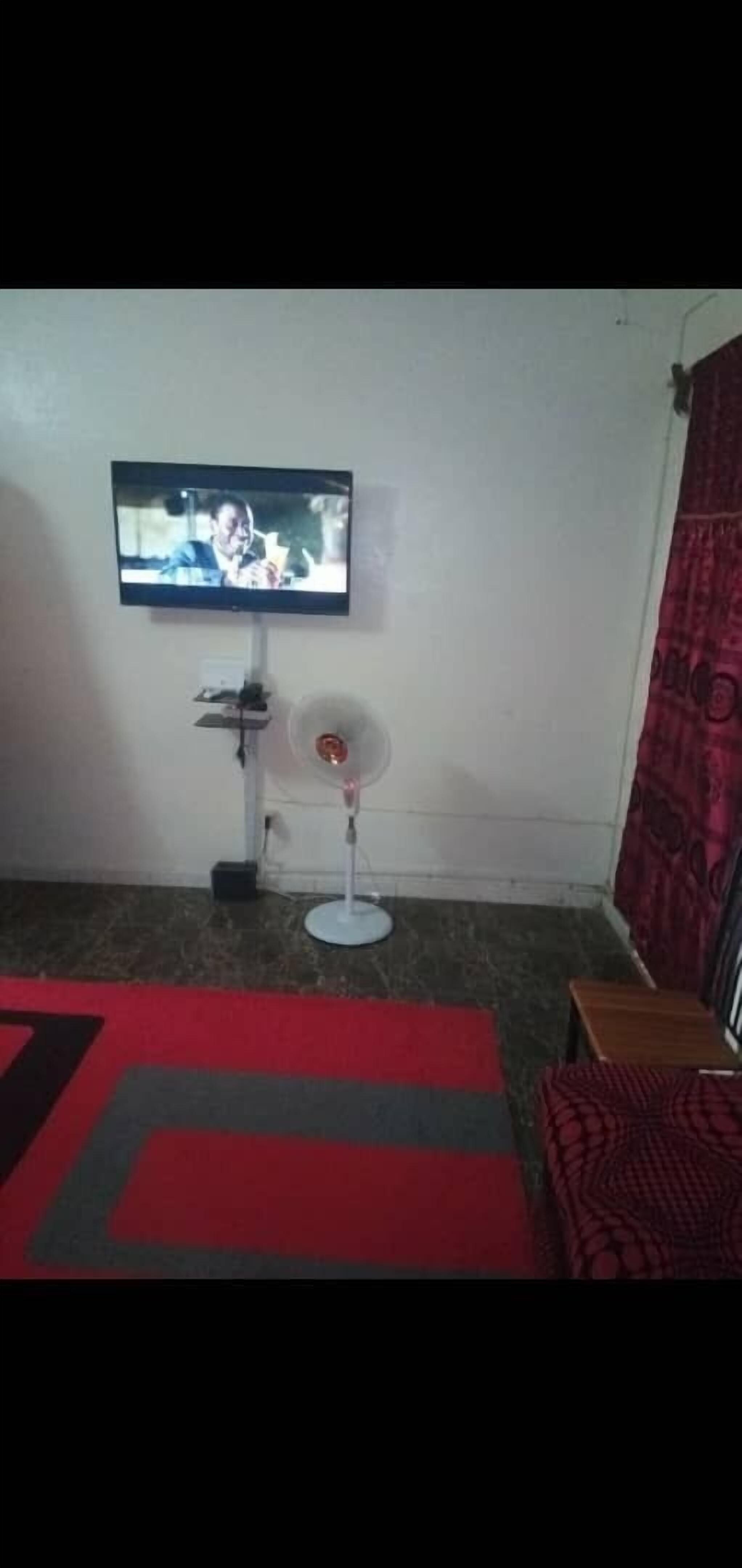 Klassieke tweepersoonskamer | Televisie