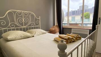 1 Schlafzimmer, BĂŒgeleisen/BĂŒgelbrett, WLAN, BettwĂ€sche