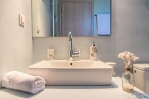 Comfort Villa | Bathroom