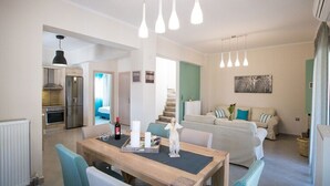 Comfort Villa | In-room dining - Villa on the Hill with Amazing View (Apokoronas)
