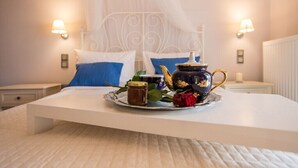 Comfort Villa | 3 bedrooms, free WiFi - Villa on the Hill with Amazing View (Apokoronas)