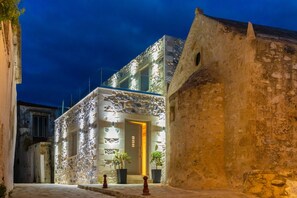 Front of property – evening/night