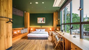 Phòng có thiết kế đặc sắc (Church View) | Nệm có lớp đệm bông, két bảo mật tại phòng, trang trí khác biệt