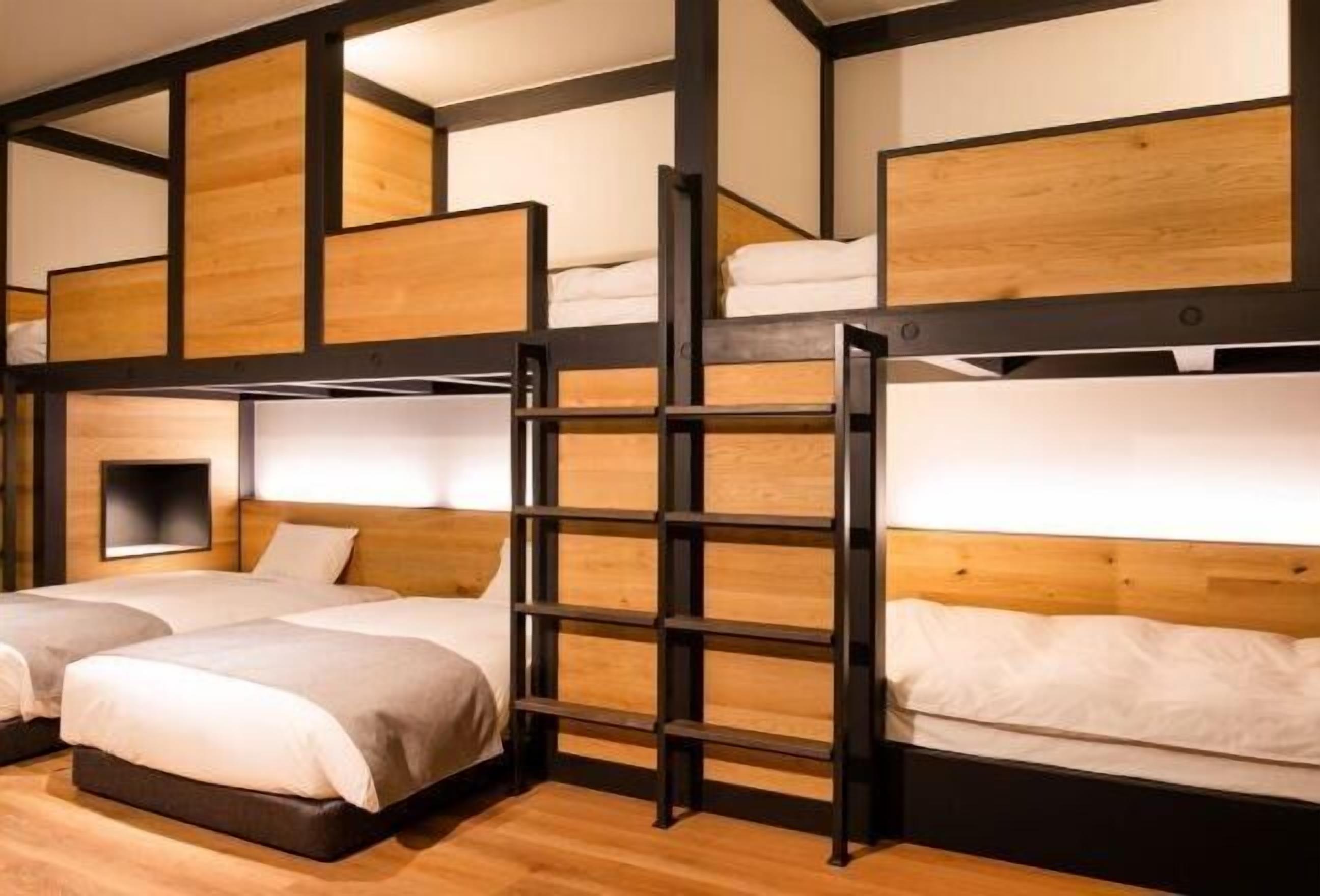 Pillowtop-Betten, Zimmersafe, individuell dekoriert