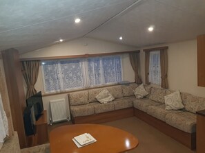 Cabin | Interior - 2013 Willerby Sunset Static Caravan Holiday Home (Clacton-on-Sea)