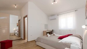 Villa | 3 bedrooms - Villa Karla (Marcana)