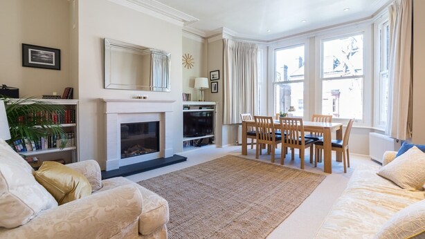 Leilighet (2 Bedrooms) | Oppholdsrom