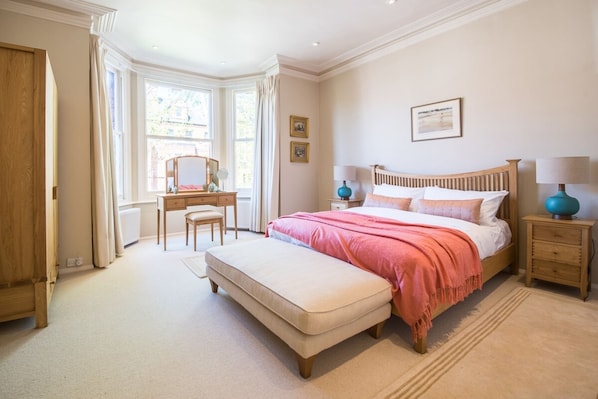 Apartment (2 Bedrooms)