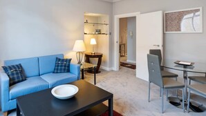 Unclassified image, 3 of 23, button - Fully Redecorated Lovely 1 Bedroom Apartment in Westminster (London)