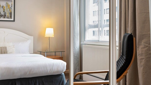 Unclassified image, 1 of 23, button - Fully Redecorated Lovely 1 Bedroom Apartment in Westminster (London)