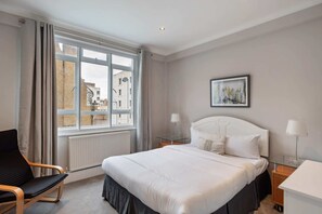 Apartment (1 Bedroom) | 1 bedroom, laptop workspace, iron/ironing board, WiFi