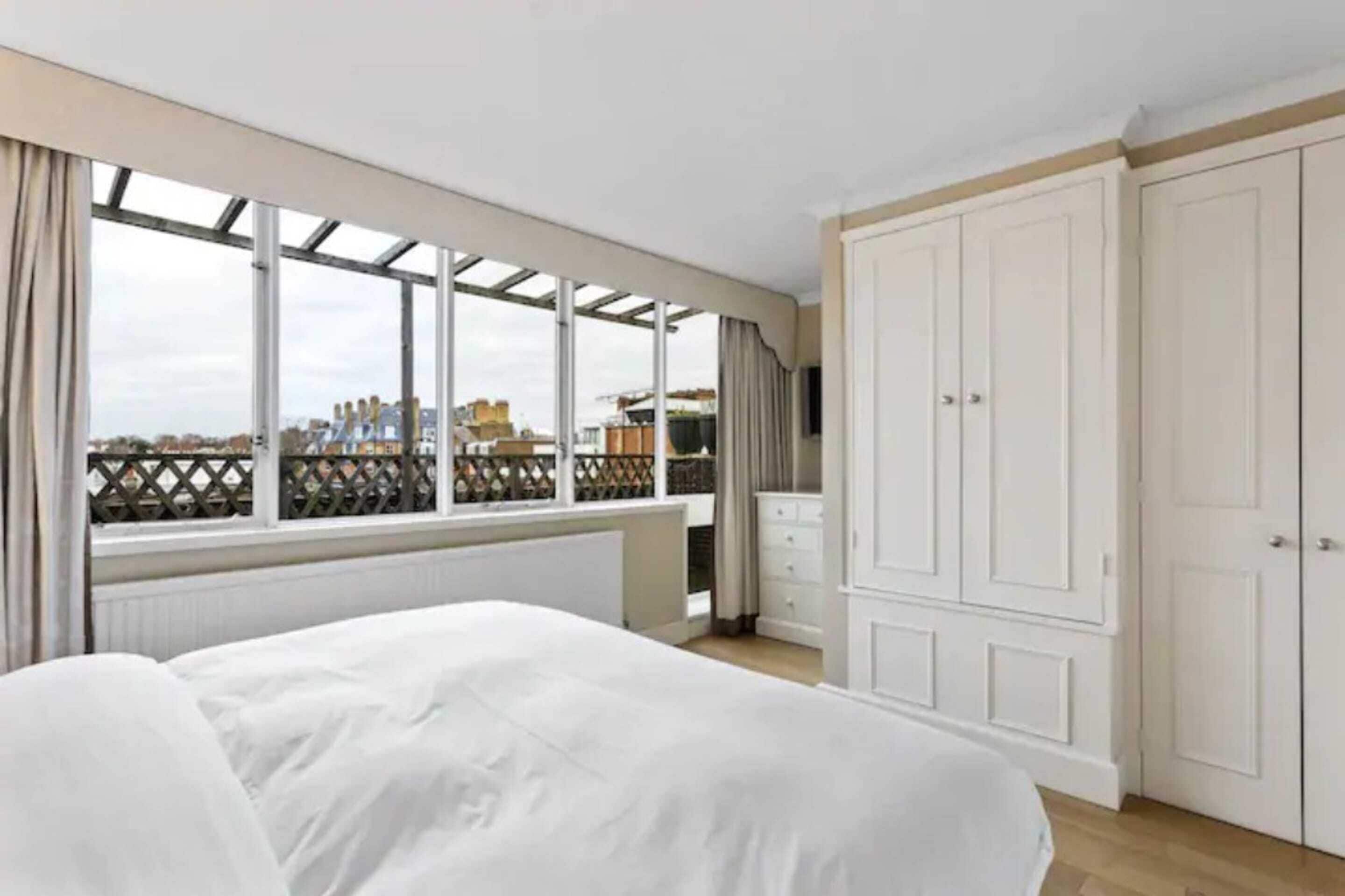 Apartment (2 Bedrooms)