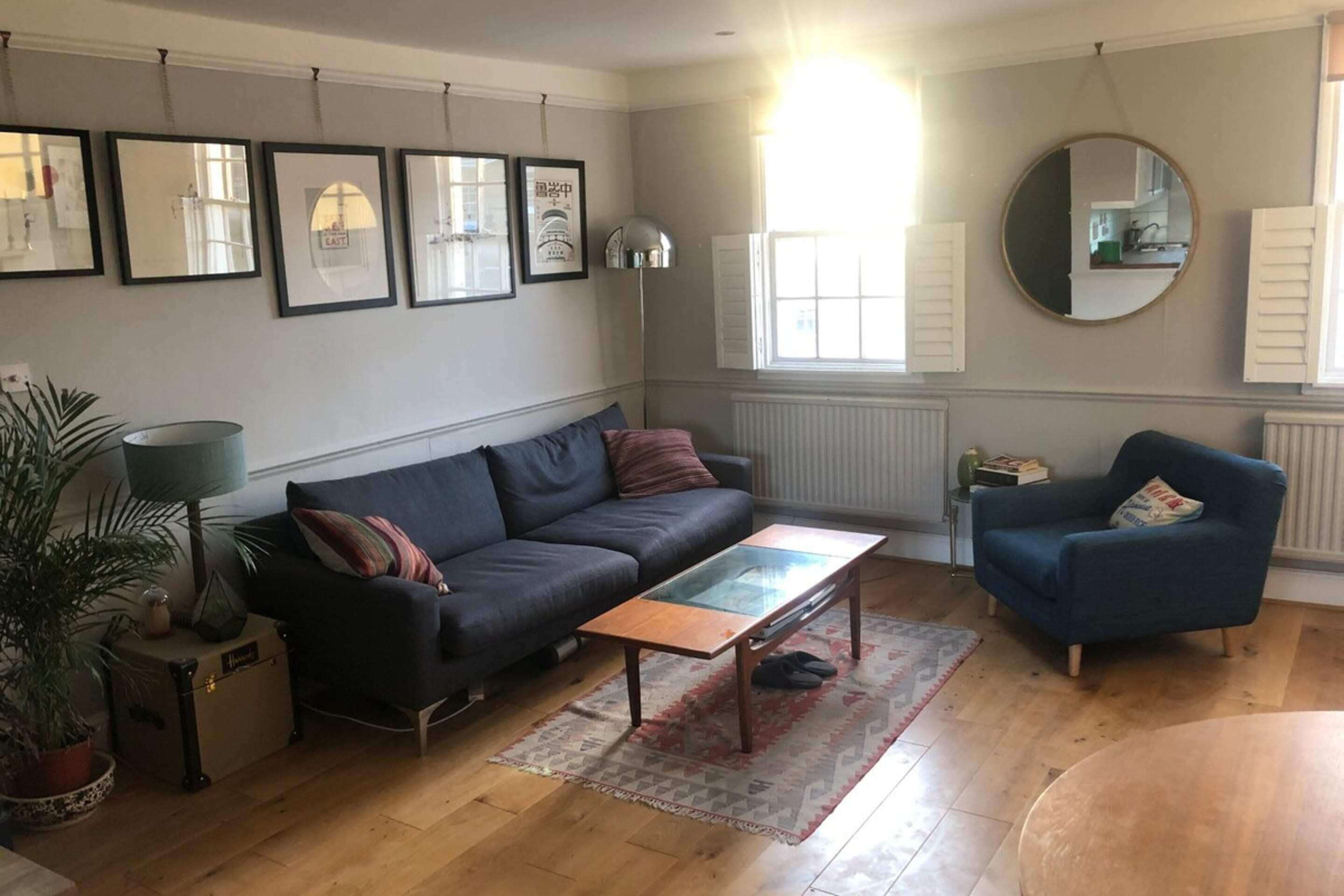 House (2 Bedrooms) | Living room