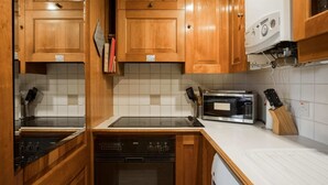 Uklassifisert bilde, 4 av 18, knapp
