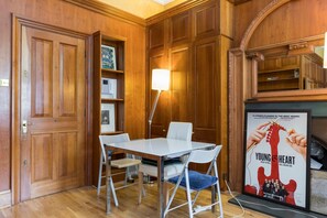 Studio (0 Bedroom) | Private kitchen