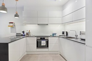 Oven, dishwasher, toaster, blender
