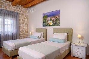 Comfort Villa - Amazing Stone Villa - Stunning View (Apokoronas)