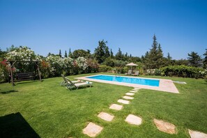 Exterior - Stone-built Villa - Beautiful Landscape (Kissamos)