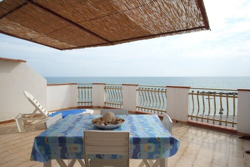 THE TERRACES APARTMENTS ON SEA- Apartment B