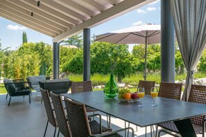 ลานระเบียง/นอกชาน