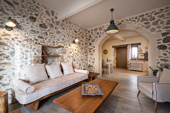 Comfort Apartment | Living room