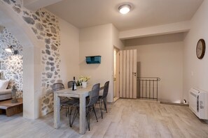 Comfort Apartment | In-room dining