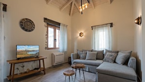 Unclassified image, 2 of 24, button - Traditional & Luxury, only few km from sea (Agios Vasileios)