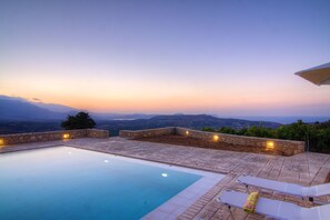 Outdoor pool - Villa Nelia - Breathtaking Sea View & Sunsets (Rethymno)
