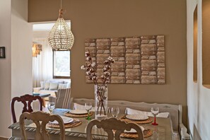 Villa | Interior detail - Nostos Villa - 50 m2 pool 2 km from the Beach (Rethymno)