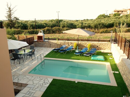 Casa Melia just a few meters from Kournas