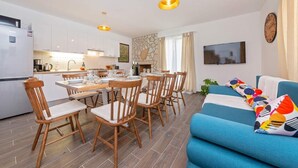 Living room - Eco Villa Valencano (Bale)