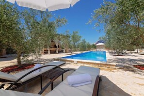 Pool - Eco Villa Valencano (Bale)