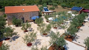 Property grounds - Eco Villa Valencano (Bale)