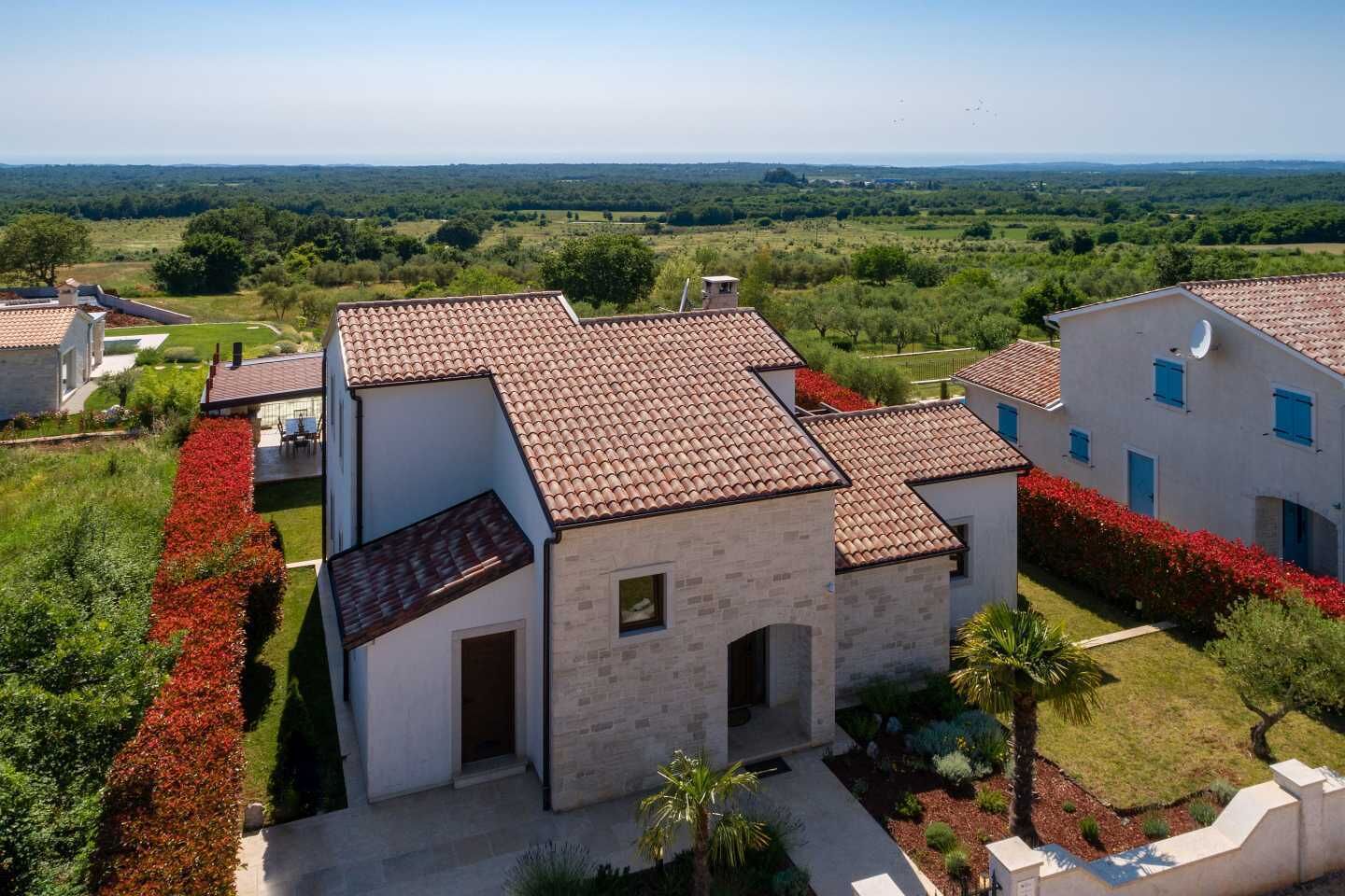 منظر من الجو على ارتفاع عالٍ