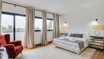 4 Schlafzimmer, Bügeleisen/Bügelbrett, kostenloses WLAN, Bettwäsche