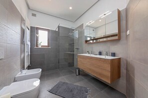 Villa | Bathroom | Towels - Villa Marchi (Vizinada)