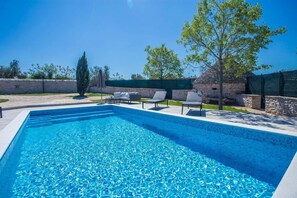 Villa | Pool