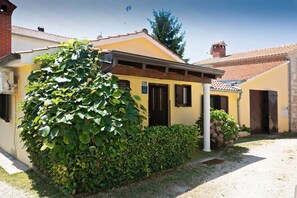 Exterior - Pelizzar (Vrsar)