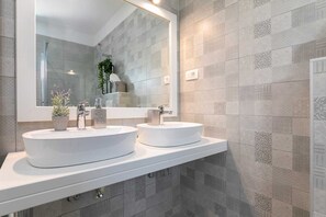 Bathroom - Villa Jasminka (Kastelir-Labinci)