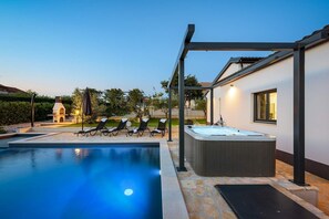 Pool - Villa Jasminka (Kastelir-Labinci)