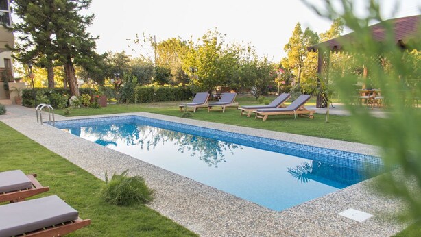 Outdoor pool - Euphoria Home (Rethymno)