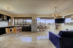 Living area - Villa Mirsini - Stone Villa Close to the Beach (Apokoronas)