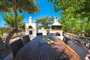 BBQ/picnic Area - Landscape Paradise Villas (Rethymno)