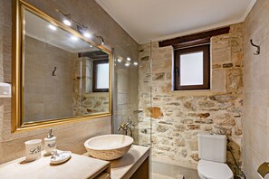 Comfort Apartment | Bathroom | Towels