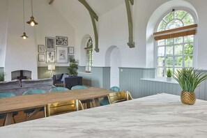 Dining - Host & Stay | Dunsley Chapel (Whitby)