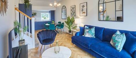 Télévision à écran plat, espaces bureaux