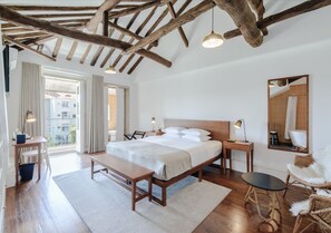 Premium bedding, in-room safe, desk, blackout curtains - Oporto Collection Rosario- Luxury Suites (Porto)
